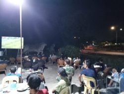 Koramil 04/Galang Gelar Nobar Piala Dunia Bersama Warga, Pererat Kebersamaan TNI dan Masyarakat